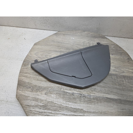 cache plastic lateral gauche boite fusible renault velsatis 8200012738
