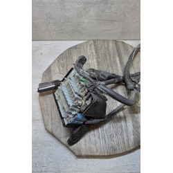 boite a fusible compartiment moteur peugeot 9628024480