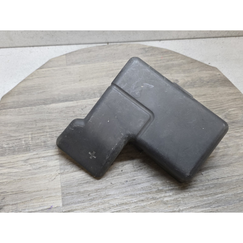 couvercle plastic boite a fusible renault laguna 2 8200003060