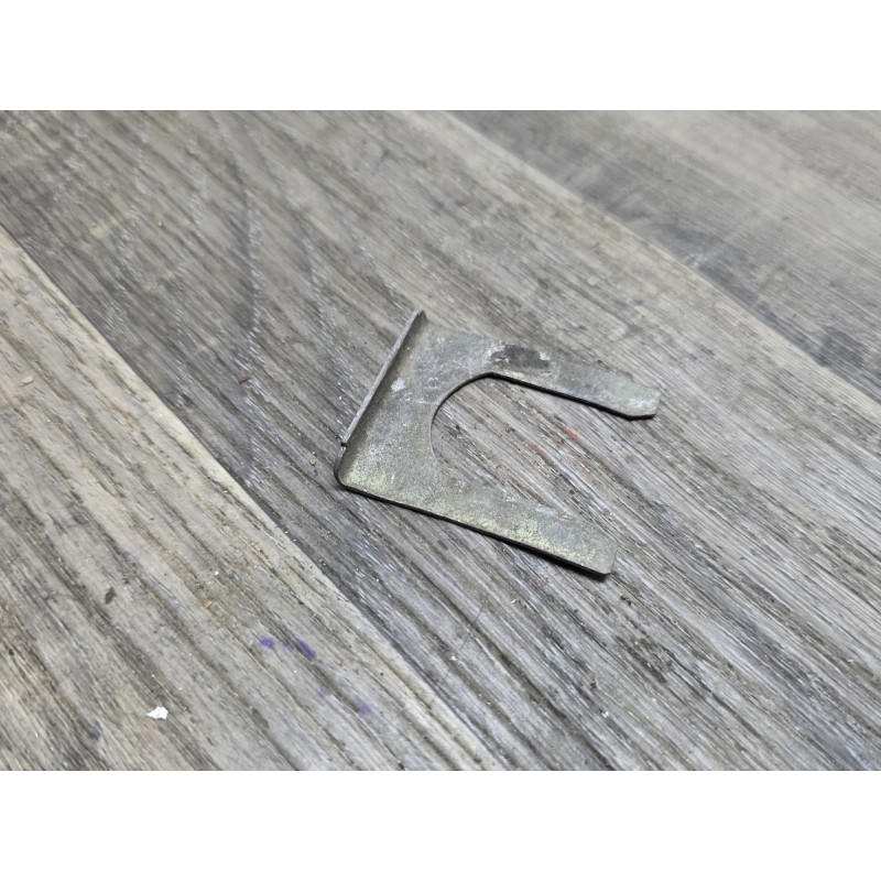 clips patte de maintien serrure peugeot 205 309 p205 p309