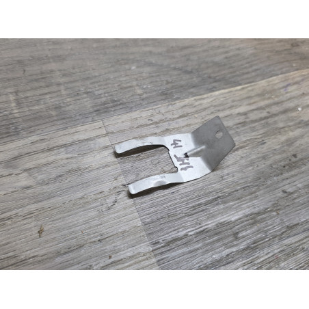 clips patte de maintien serrure peugeot 205 309 p205 p309