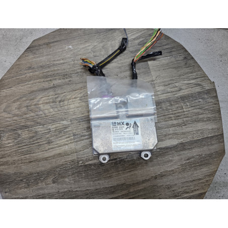boitier module calculateur commande airbag opel corsa D 13379529