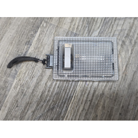 eclairage plafonnier opel corsa D 13126729 8463300