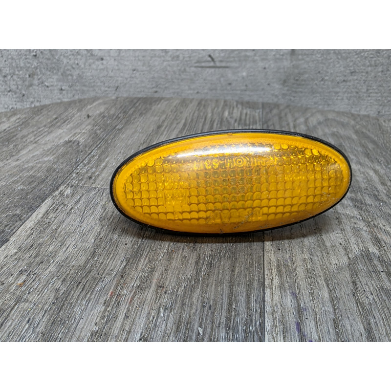 clignotant repetiteur orange nissan