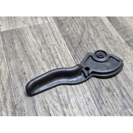 poignee ouverture de capot opel corsa D 13186912