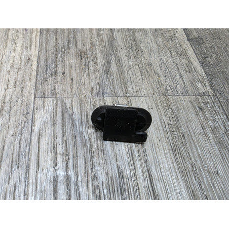 clips de fixation plastic habitacle noir