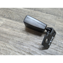 gache crochet pedoncule ceinture de securite arriere opel corsa D 605358161g