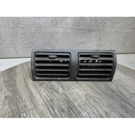 grille de ventilation centrale peugeot 205 p205 9753269877