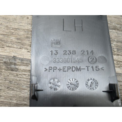 plastic habillage coffre opel corsa D 13238214