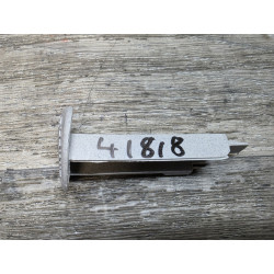 clips de fixation montant gauche logo airbag opel corsa d 21054999 LH
