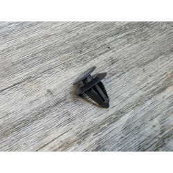 clips plastic noir opel corsa D