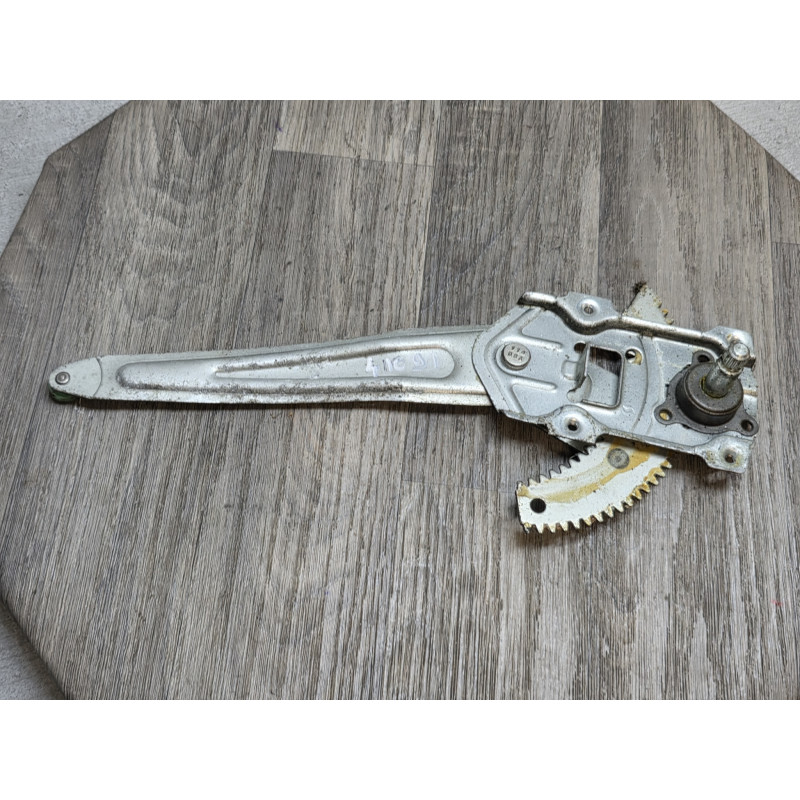 leve vitre arriere droit daihatsu cuore