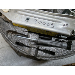 cric avec panier et accessoire audi vw volkswagen seat skoda 8L00011031 A