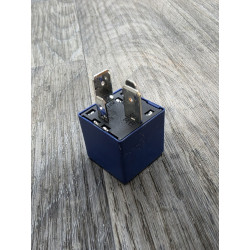 relais 4 broches 12V 70A renault 8200786806
