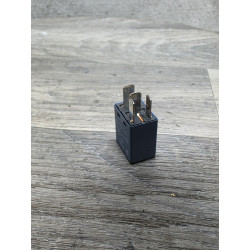 relais bleu 4 broches 12V renault 8200900820