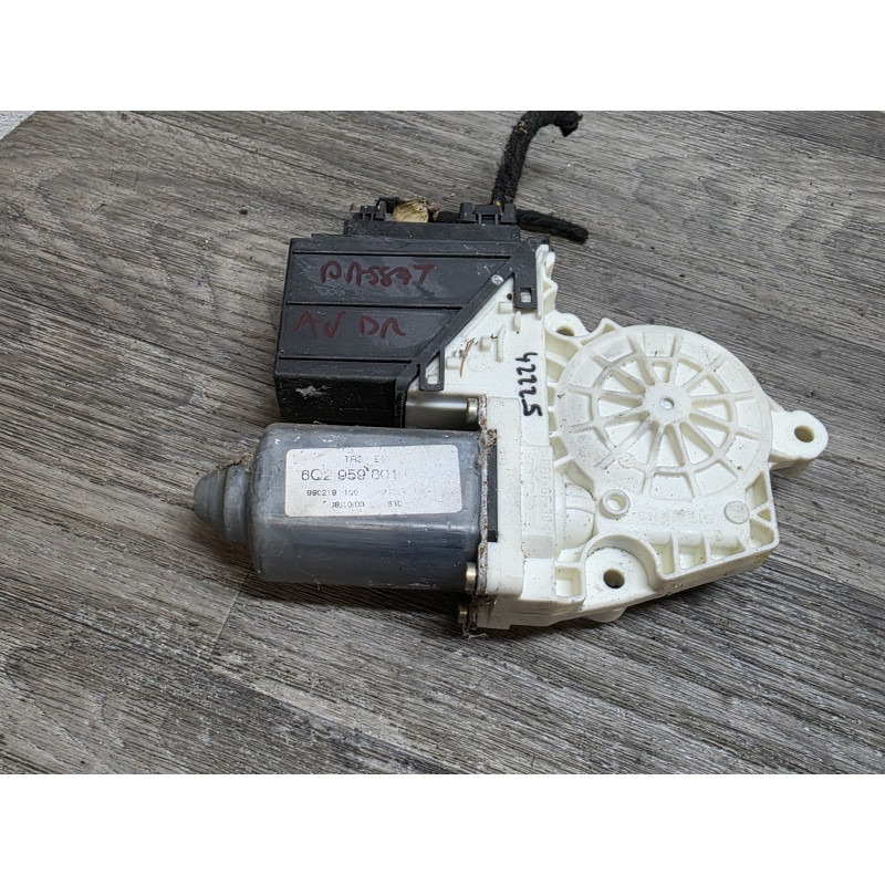 moteur leve vitre electrique avant droit seat ibiza 104384101 6Q2959801