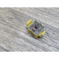 relais 4 broches cartier 12v 25A peugeot citroen 03601