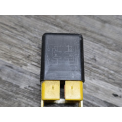 relais 4 broches 12V 20A ssangyong musso 2005 84150-01300
