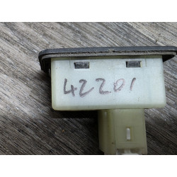 bouton commande electrique ouverture coffre hayon renault 8200000900