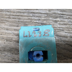 clips patte de fixation droit vitre audi