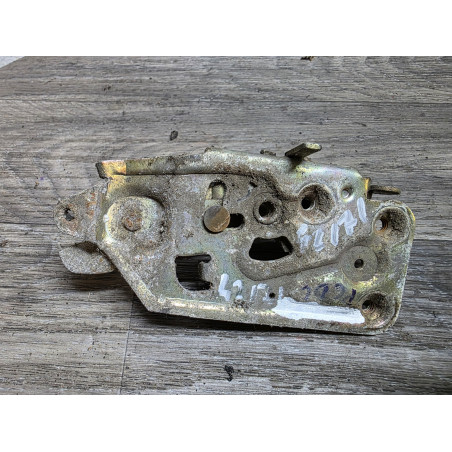 gache de porte arriere gauche peugeot 604 p604