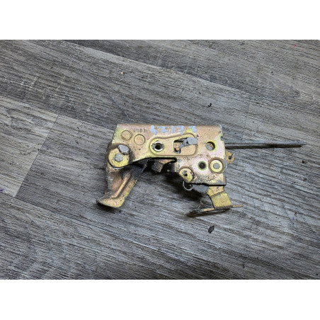 gache de porte gauche peugeot 604 p604