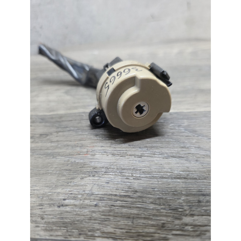 prise contacteur neiman mazda 323