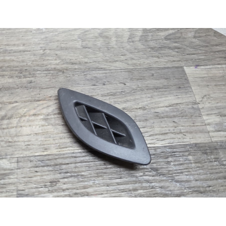 grille plastic aeration tableau de bord