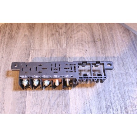 relais porte fusible et bornier cosse plus positive audi 8l0941822 a