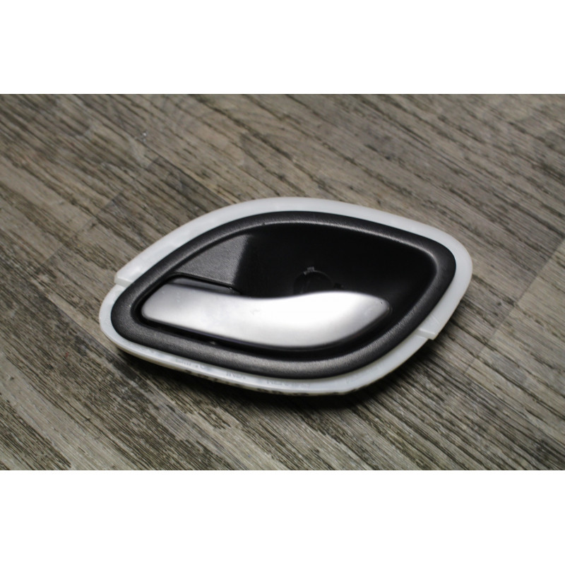 poignee interieur ouverture porte gauche renault velsatis 8200000723