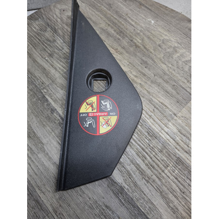 habillage lateral tableau de bord renault grand scenic 3 689200010r