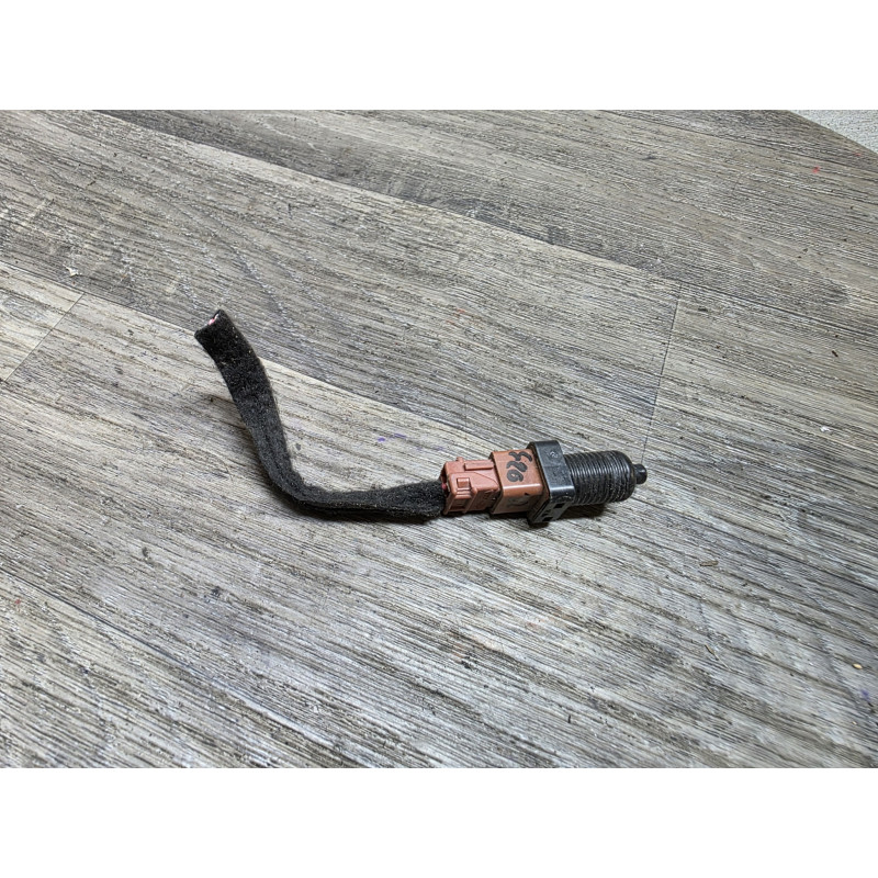 contacteur electrique de pedale frein marron