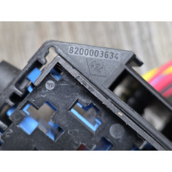 Platine Boite a Fusible porte relais renault 8200003634