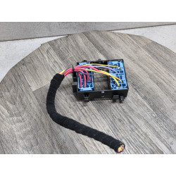 Platine Boite a Fusible porte relais renault 8200003634