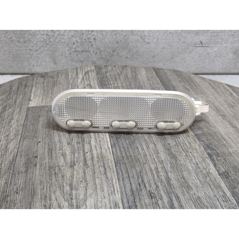 eclairage plafonnier interieur RENAULT DACIA NISSAN 8200073234