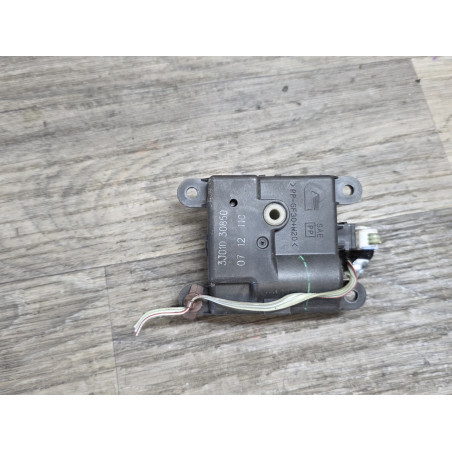 moteur commande volet aeration ventilation chauffage nissan qashqai 3J01030850