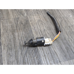 contacteur pedale de frein renault 8200276361