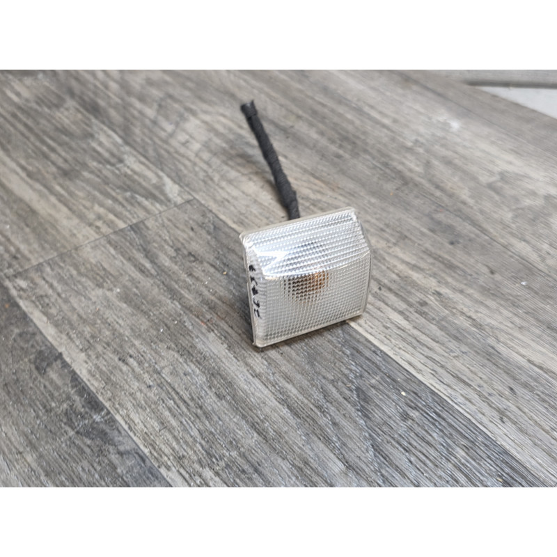 repetiteur d aile clignotant renault clio 3 8200343322
