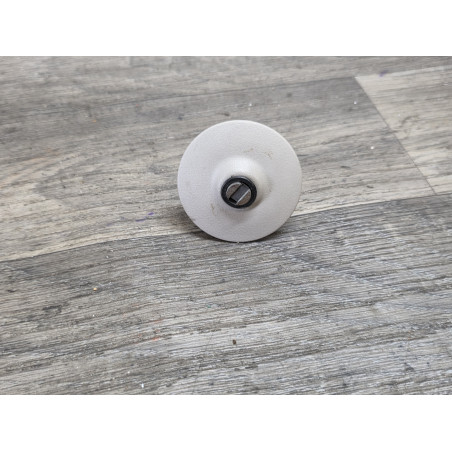 support maintien ceinture de securite arriere milieu avec aimant renault grand scenic 3  8200290095