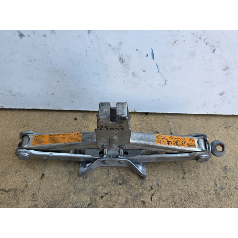 cric nissan 99555-EQ56C