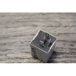 relais buzzer klaxon 12v 7673 renault 21 r21