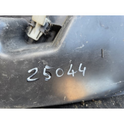plastic baie de pare brise avant droit  renault scenic 1 phase 2 8200050331