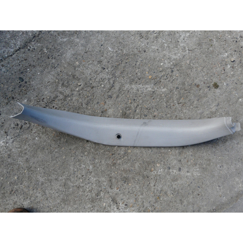 plastic coffre gauche  renault laguna 2 8200001621