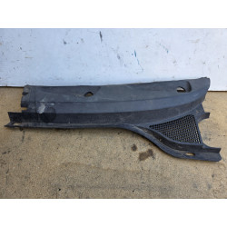 plastic baie de pare brise avant gauche renault scenic 1 phase 2 8200050329
