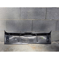 plastic protection seuil de coffre renault clio 3 8200293792