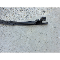 plastic garniture moulure de parebrise renault clio 3 8200699926