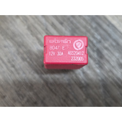 Relais rouge 4 broches 12V 30A FIAT LANCIA 70250 46520412