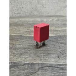 Relais rouge 4 broches 12V 30A FIAT LANCIA 46520412