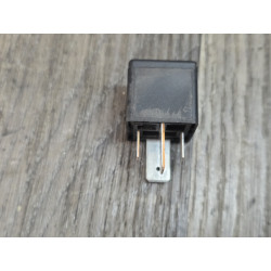 relais 12V 50A 4 broches alfa romeo fiat lancia 46520439 V23134-J55-X229