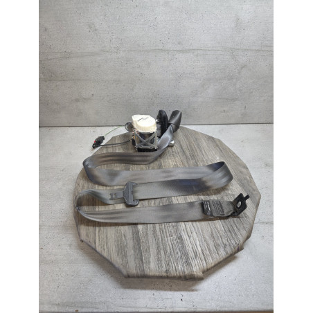 ceinture securite arriere droit avec pretensionneur renault clio 3 34052538 8200838238 34052805A